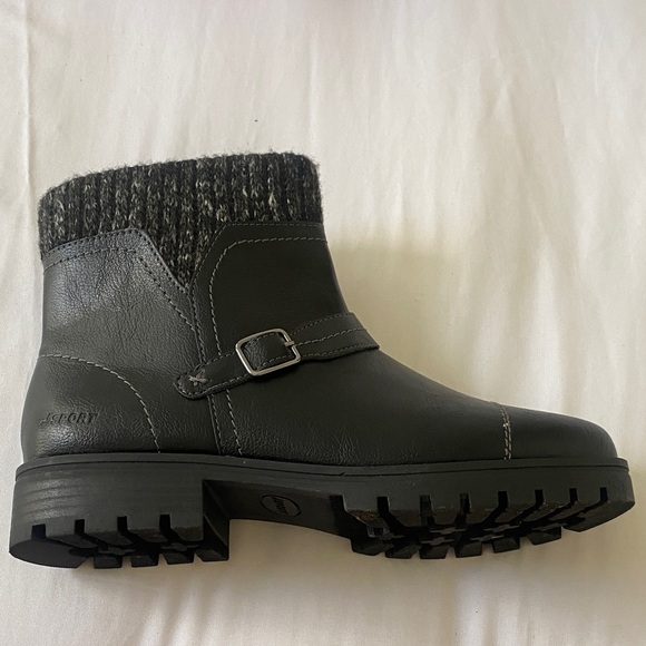 Women's Black Winter Boots - Picture 3 of 9